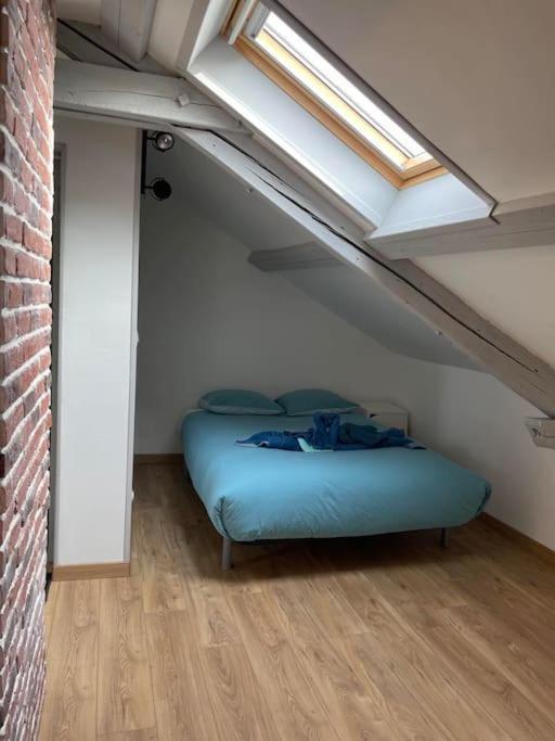 Edouard 2. Logement Complet. Charleville-Mézières エクステリア 写真