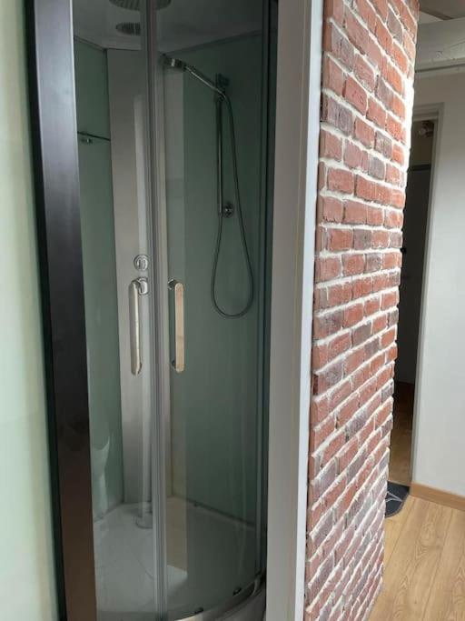 Edouard 2. Logement Complet. Charleville-Mézières エクステリア 写真