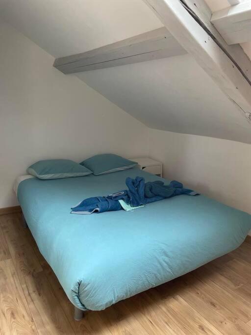 Edouard 2. Logement Complet. Charleville-Mézières エクステリア 写真